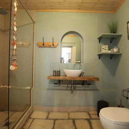 Joannas Sea-view Stone House Katávolos