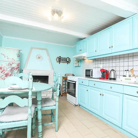 Joannas Sea-view Stone House *