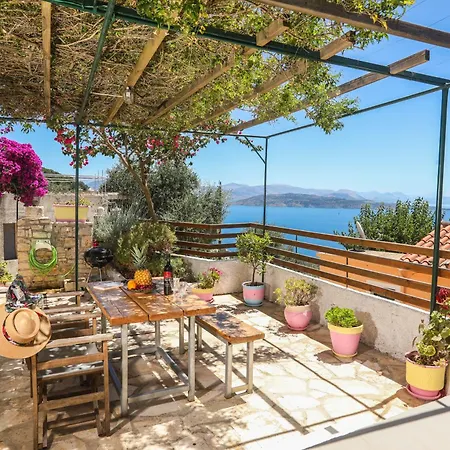 Joannas Sea-view Stone House Apartament *