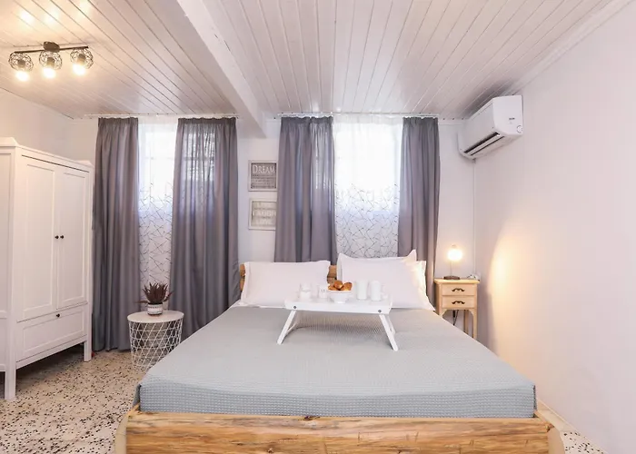 Joannas Sea-view Stone House Katávolos